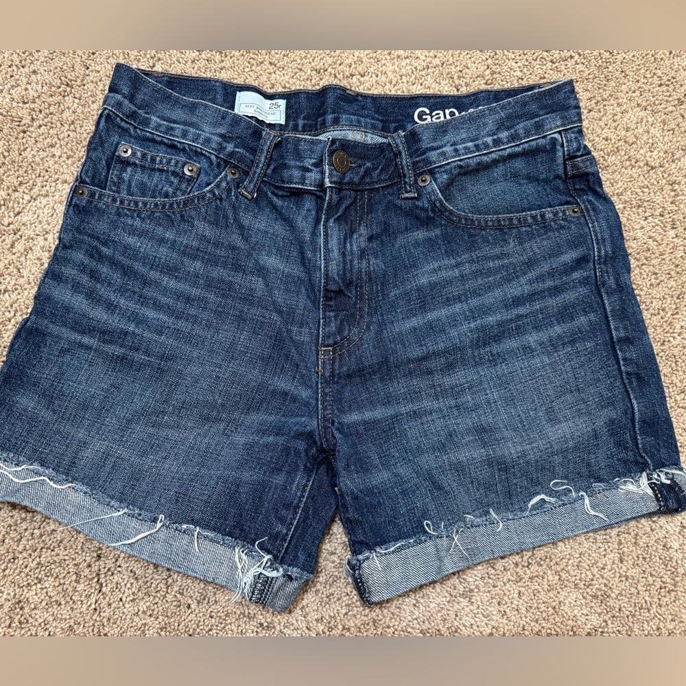 GAP 1969 Sexy Boyfriend Denim Shorts Dark Wash Size 25R